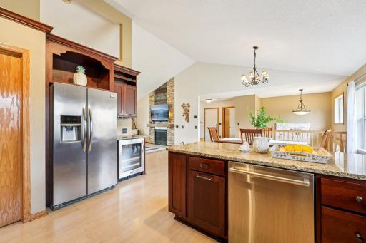 407 148th Avenue NE, Andover, MN 55304