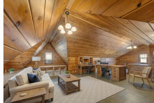 718 6th Street N, Saint James, MN 56081