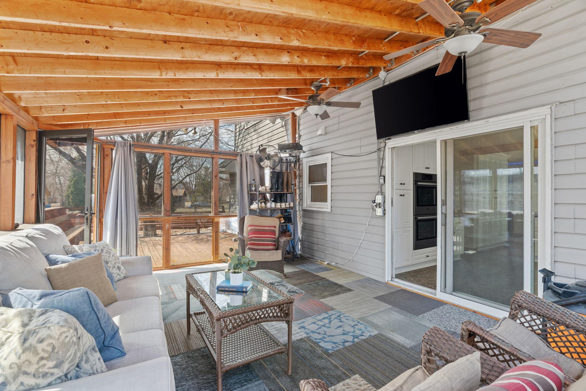 31-web-or-mls-2476 Ridge Ln-31.jpg