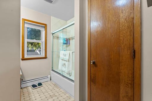 901 Cheri Lane, Saint Paul, MN 55120