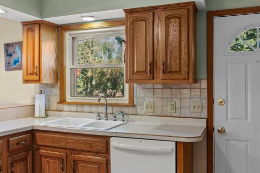 901 Cheri Lane, Saint Paul, MN 55120