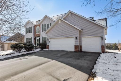 2888 Eagle Valley Drive, Saint Paul, MN 55129