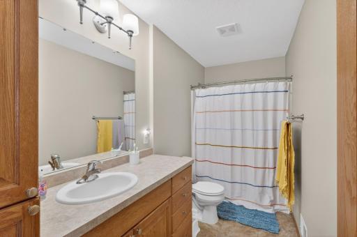 5671 159th Street N, Hugo, MN 55038