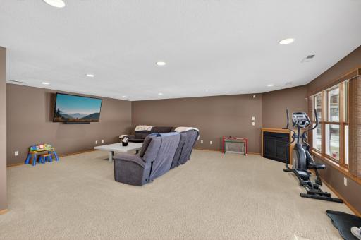 5671 159th Street N, Hugo, MN 55038