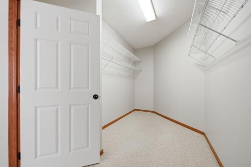 1256 County Road D E, 104, Maplewood, MN 55109