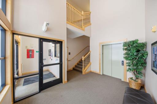 1256 County Road D E, 104, Maplewood, MN 55109