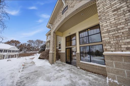 1256 County Road D E, 104, Maplewood, MN 55109