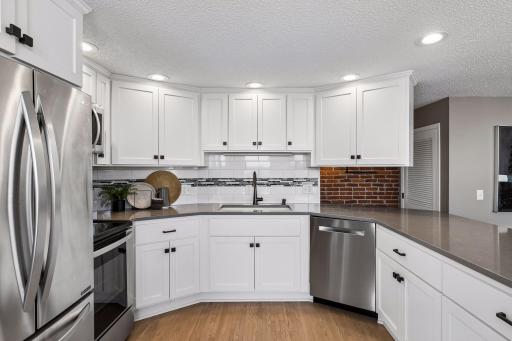 162 College Avenue W, 5, Saint Paul, MN 55102
