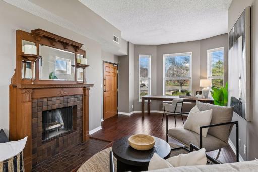 162 College Avenue W, 5, Saint Paul, MN 55102