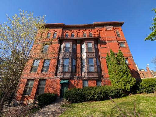 162 College Avenue W, 5, Saint Paul, MN 55102