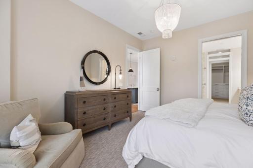 935 Lake Street E, 309, Wayzata, MN 55391