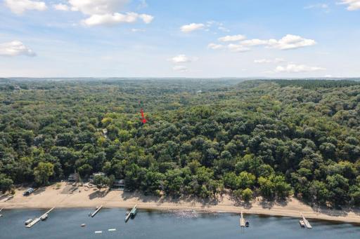 Approximate location of the lot-just up from the association river access.
