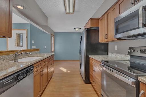 1308 27th Street NW, Willmar, MN 56201