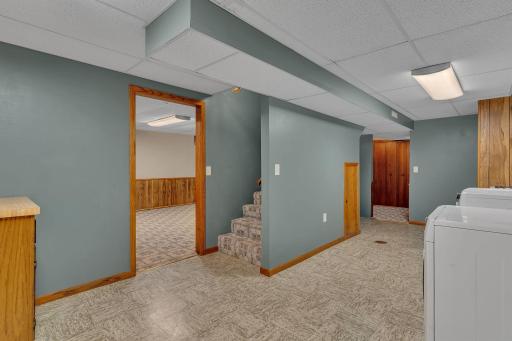 1308 27th Street NW, Willmar, MN 56201