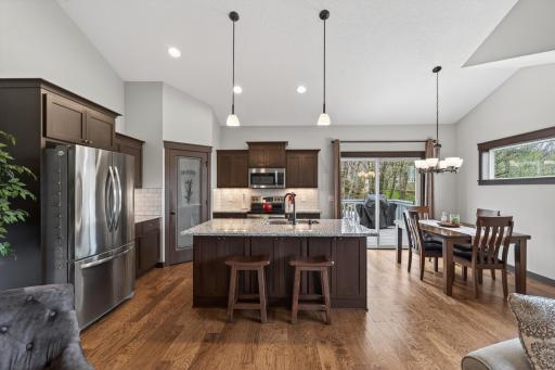 Kitchen & dining rooms