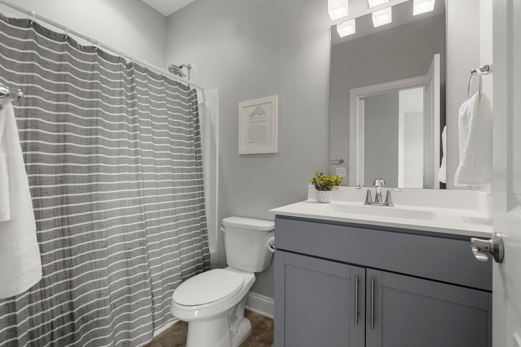 The Junior Suite full bathroom.