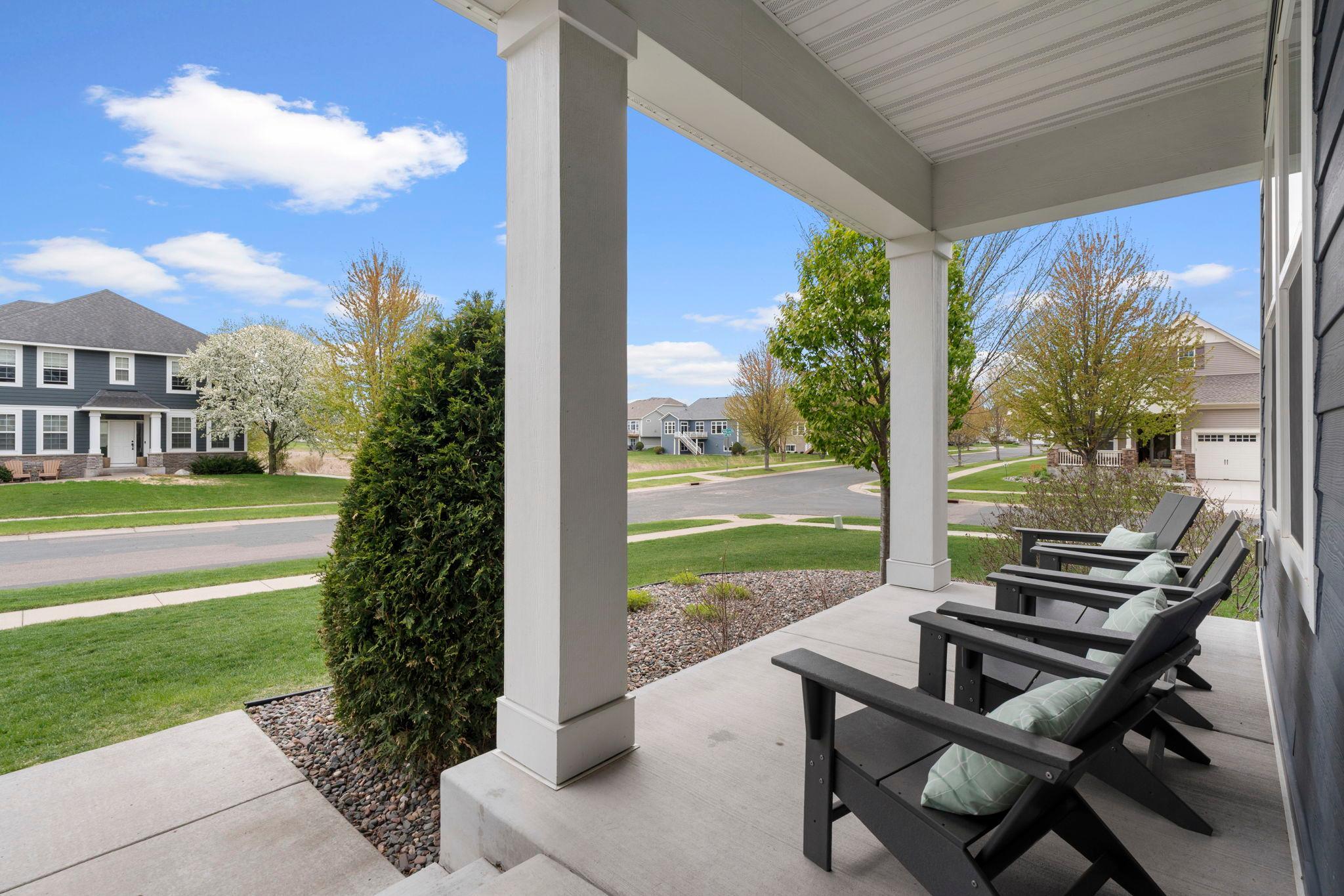 Yes! A front porch!