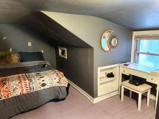 upstairs bedroom.jpg