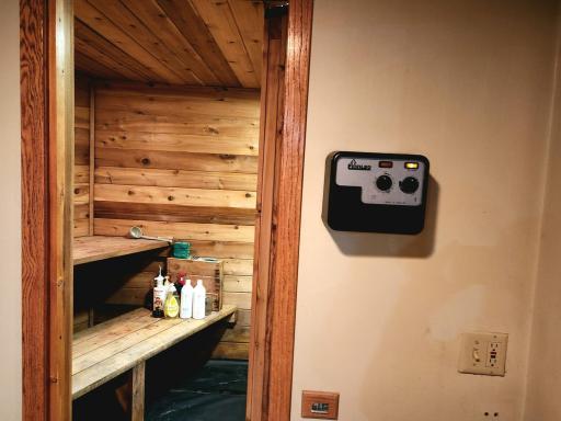 sauna.jpg