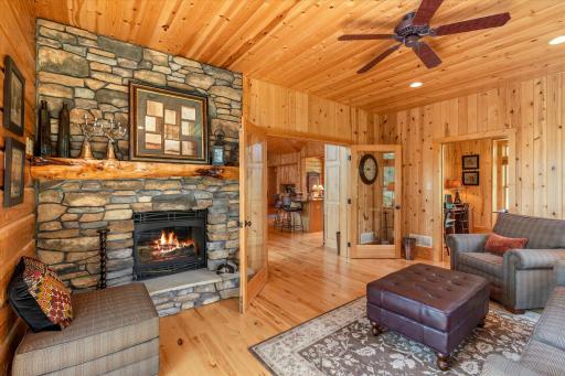 11527 Milinda Shores Road, Crosslake, MN 56472