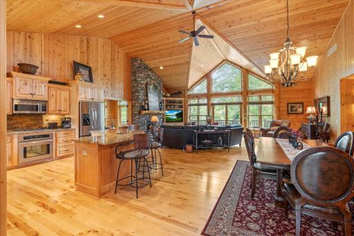 11527 Milinda Shores Road, Crosslake, MN 56472