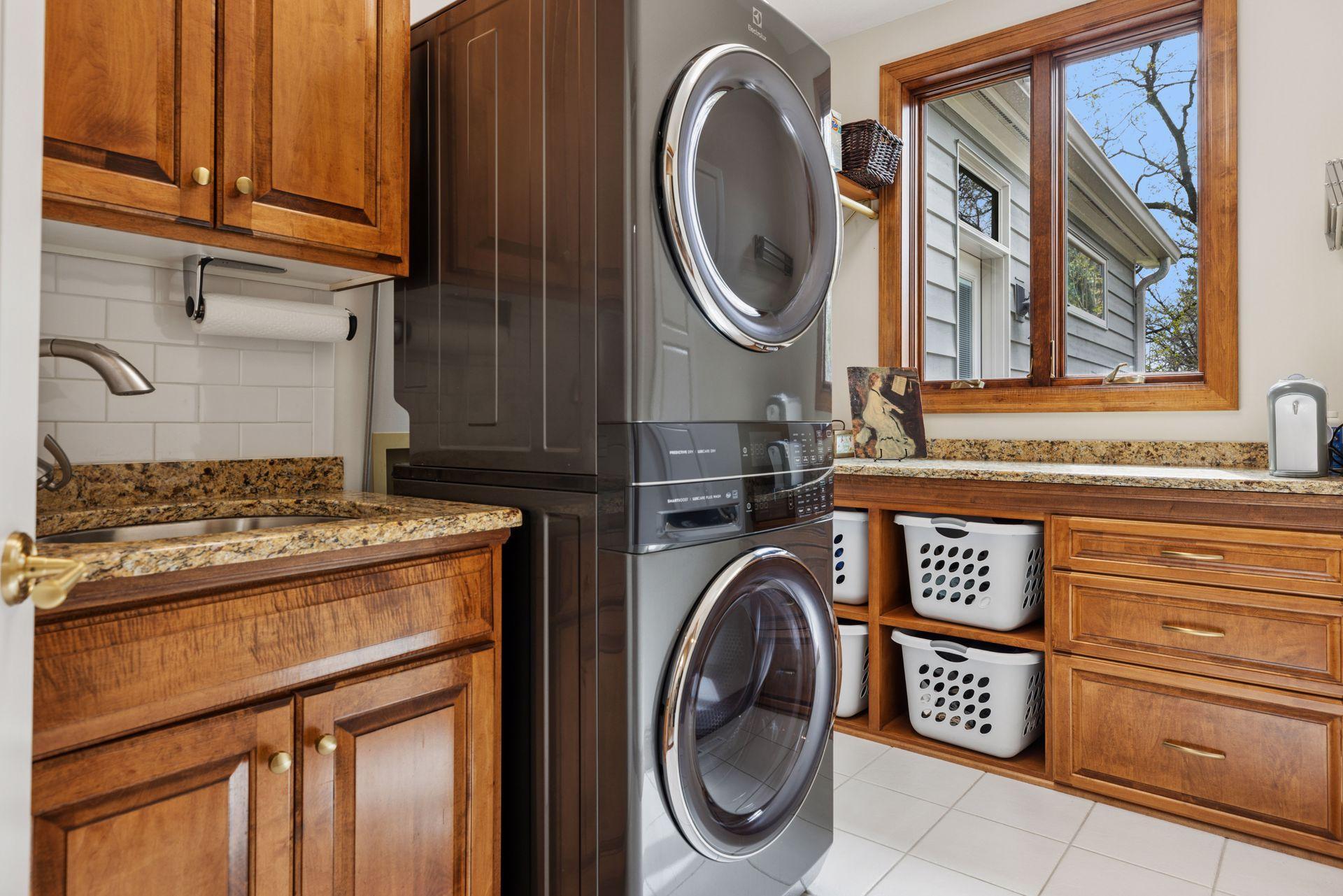 1280 Zircon Lane - Spacecrafting - 0060.jpg