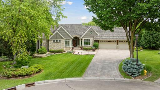 1280 Zircon Lane N, Minneapolis, MN 55447