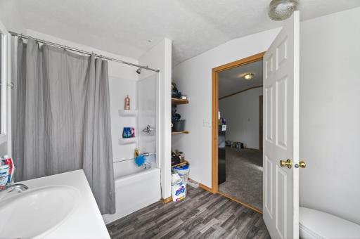 3234 NE 89th Drive NE, Blaine, MN 55449