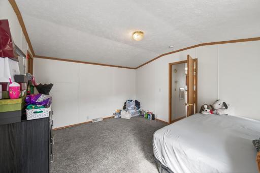 3234 NE 89th Drive NE, Blaine, MN 55449