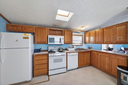 3234 NE 89th Drive NE, Blaine, MN 55449