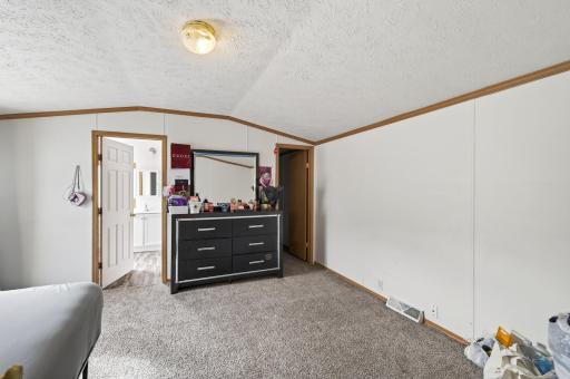 3234 NE 89th Drive NE, Blaine, MN 55449