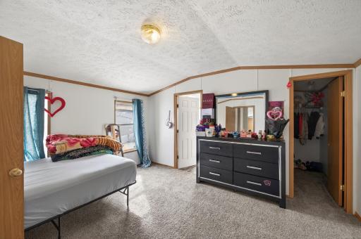 3234 NE 89th Drive NE, Blaine, MN 55449