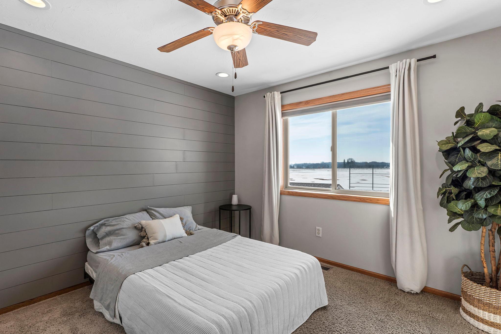 36-web-or-mls-1306 4th St NW-78.jpg