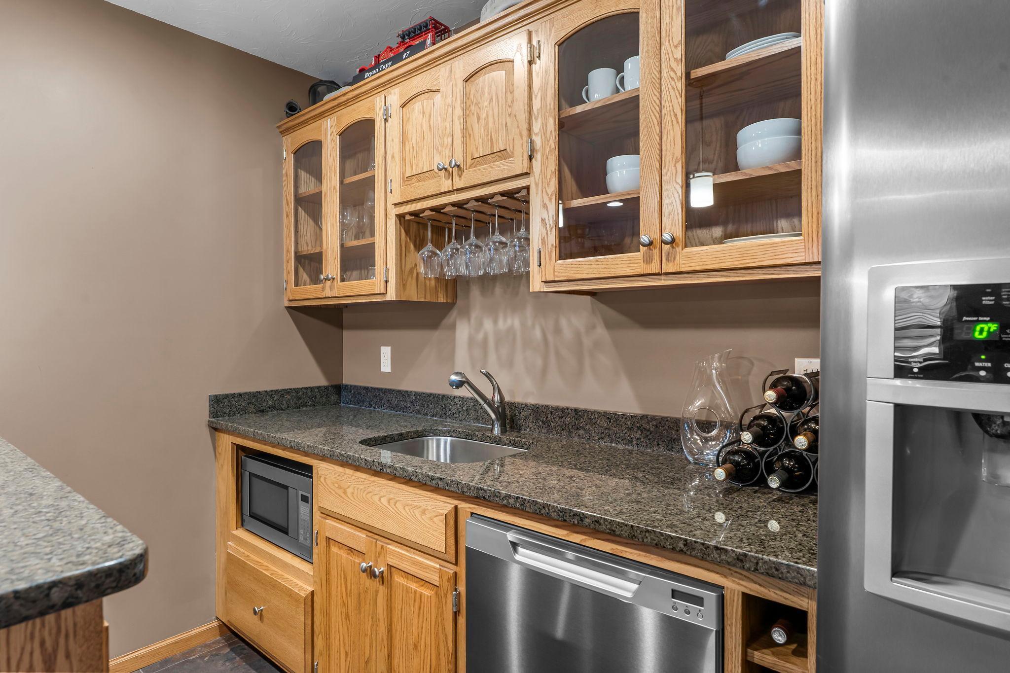 56-web-or-mls-1306 4th St NW-208.jpg