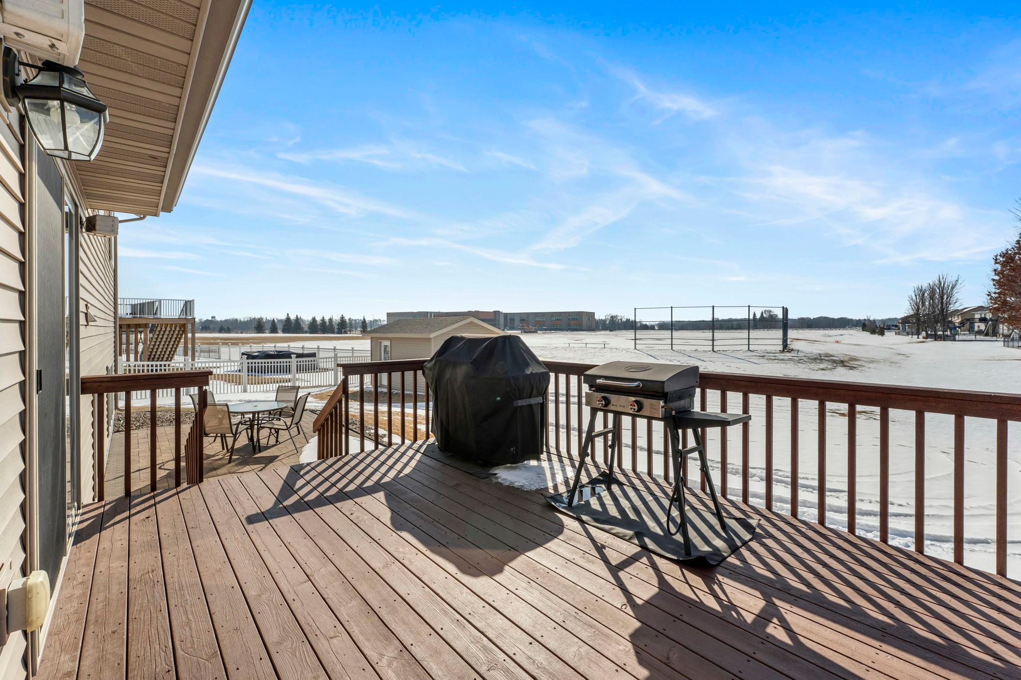 67-web-or-mls-1306 4th St NW-278.jpg