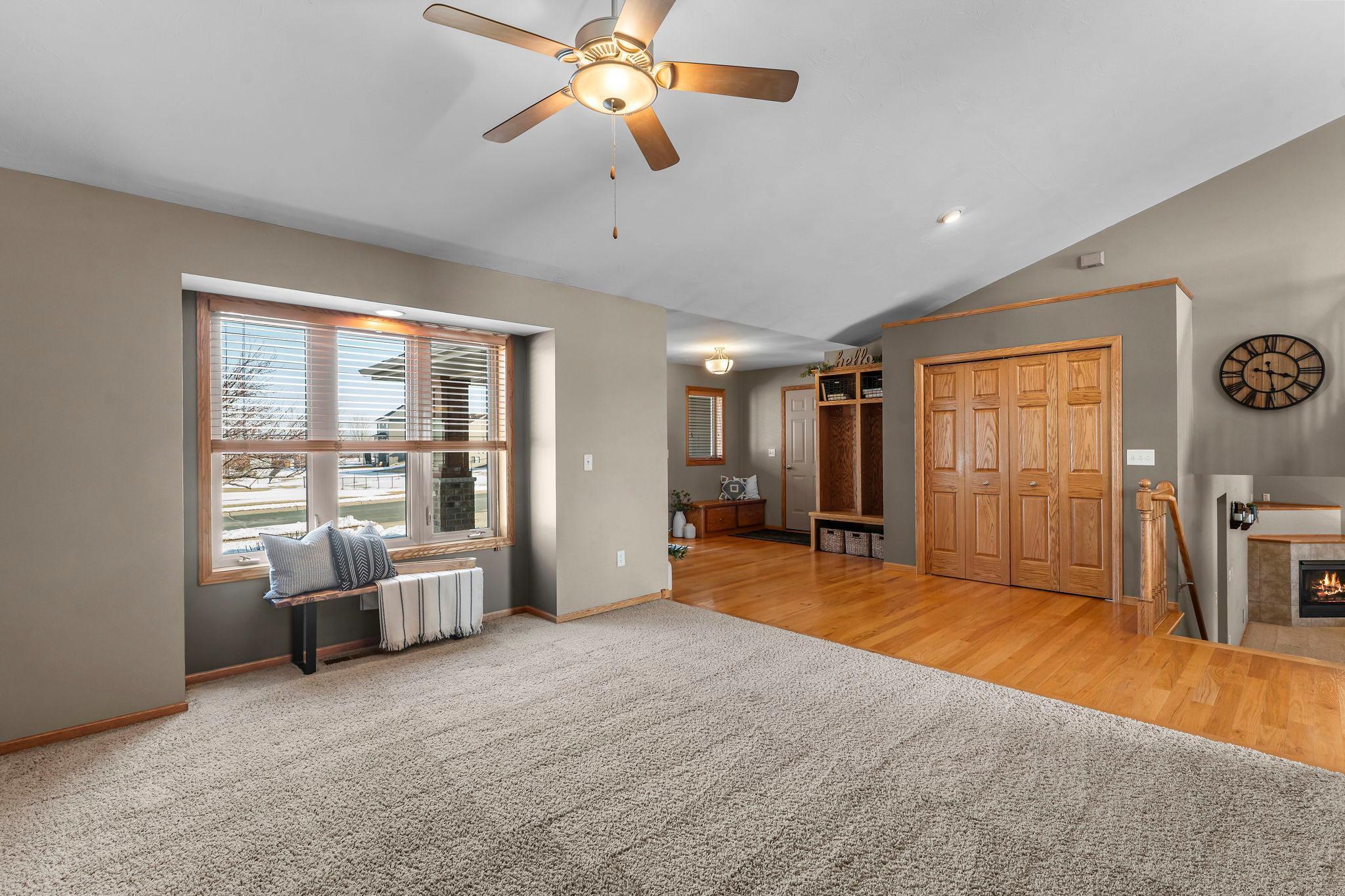 19-web-or-mls-1306 4th St NW-23.jpg