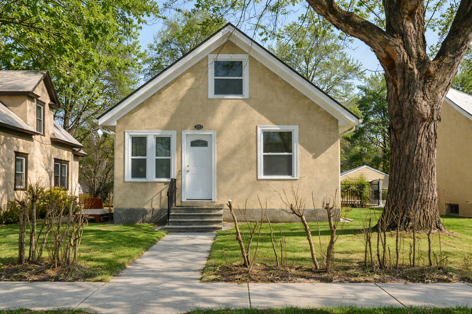 Exterior (virtually staged as summer)