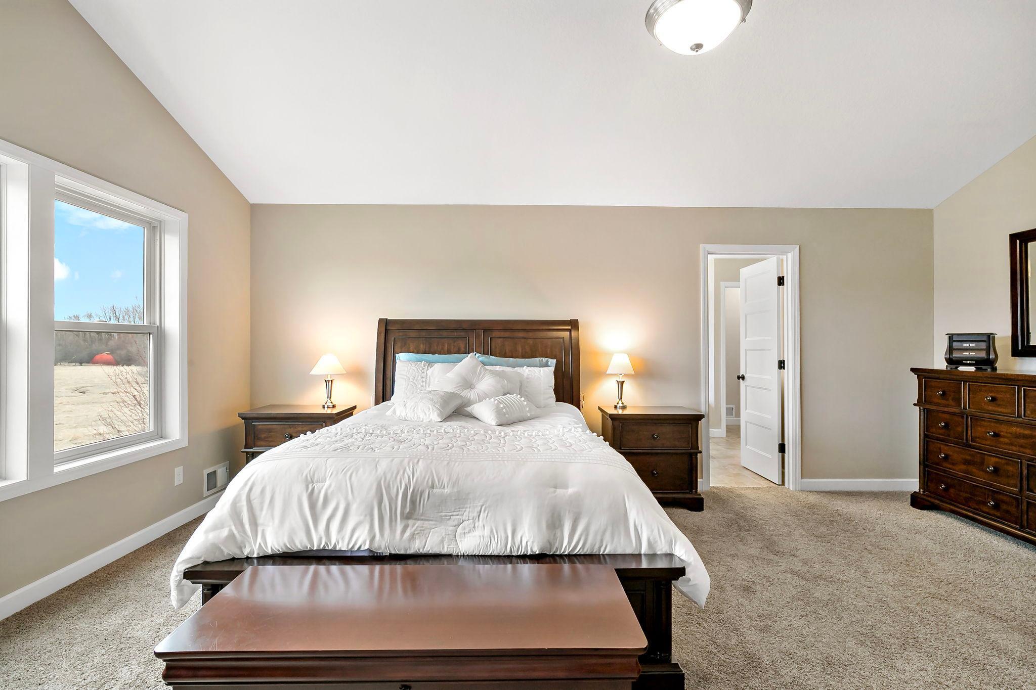 17163-hollyhock-ct-lakeville-mn-primary-bedroom.jpg