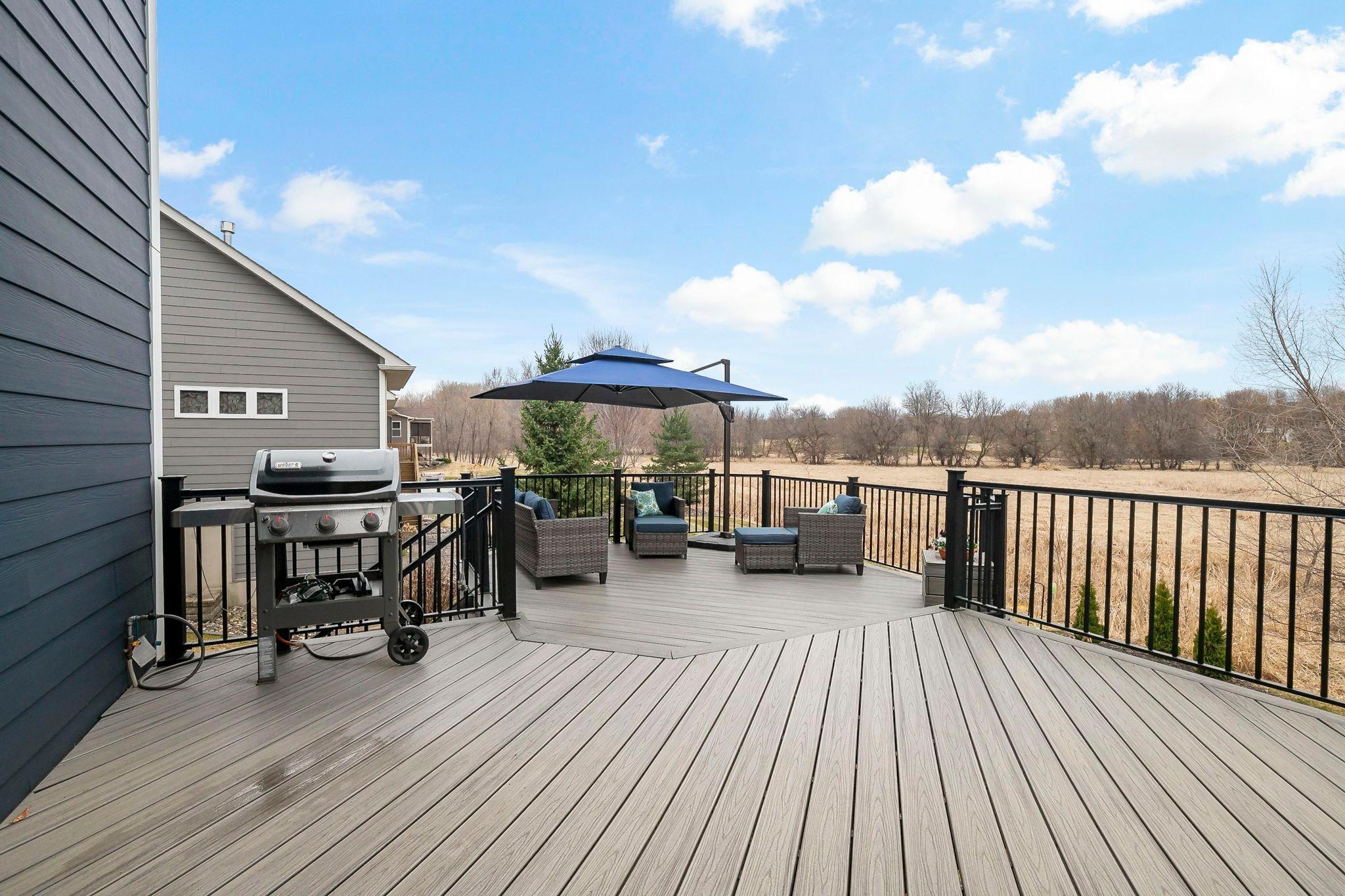 17163-hollyhock-ct-lakeville-mn-deck.jpg