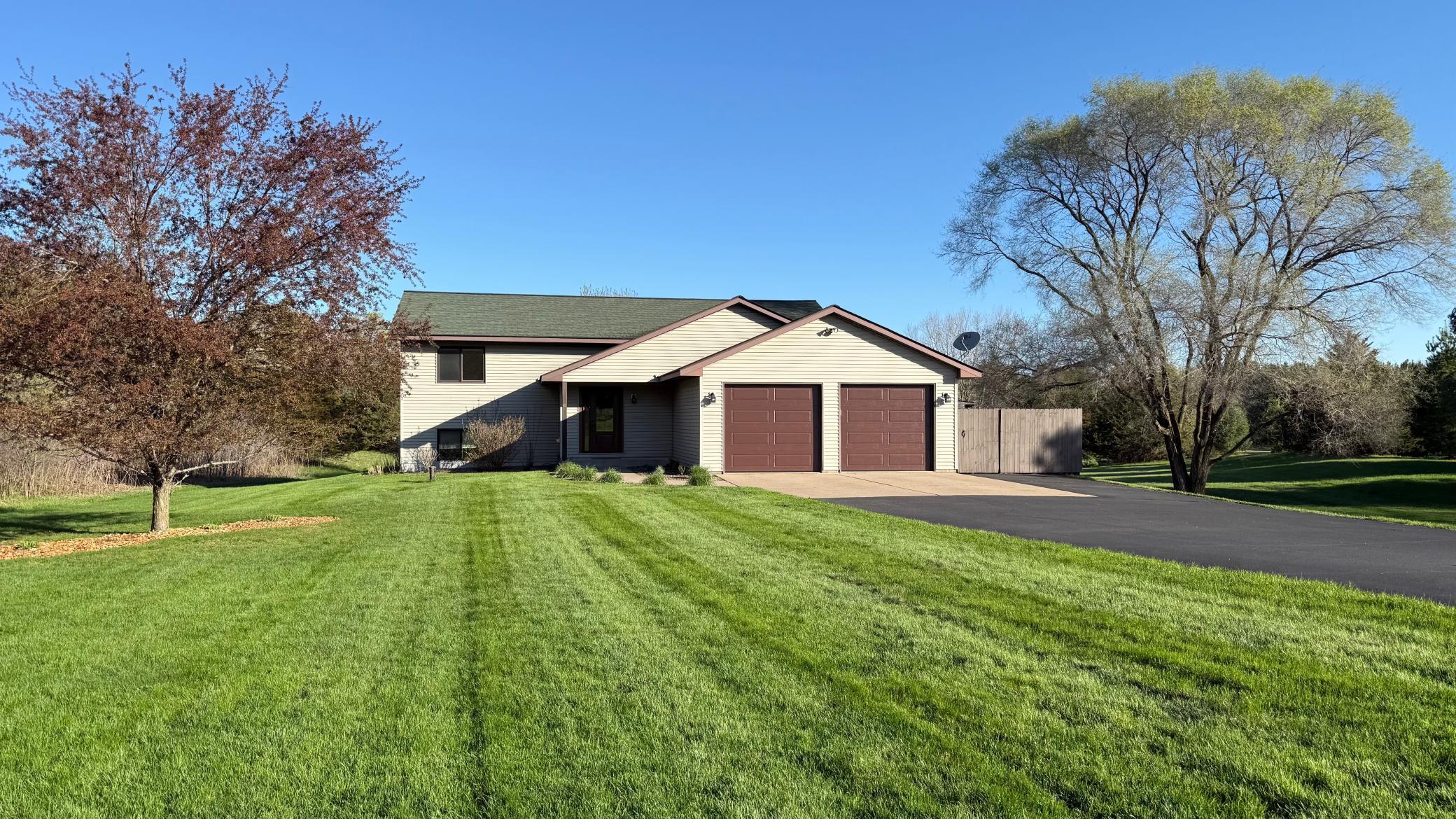 Set between Hudson and Roberts, just minutes from Willow River State Park and I-94, this home offers the perfect balance of privacy and convenience.