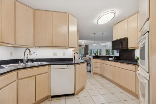 10957 Highway 71 NE, Spicer, MN 56288