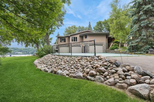 10957 Highway 71 NE, Spicer, MN 56288