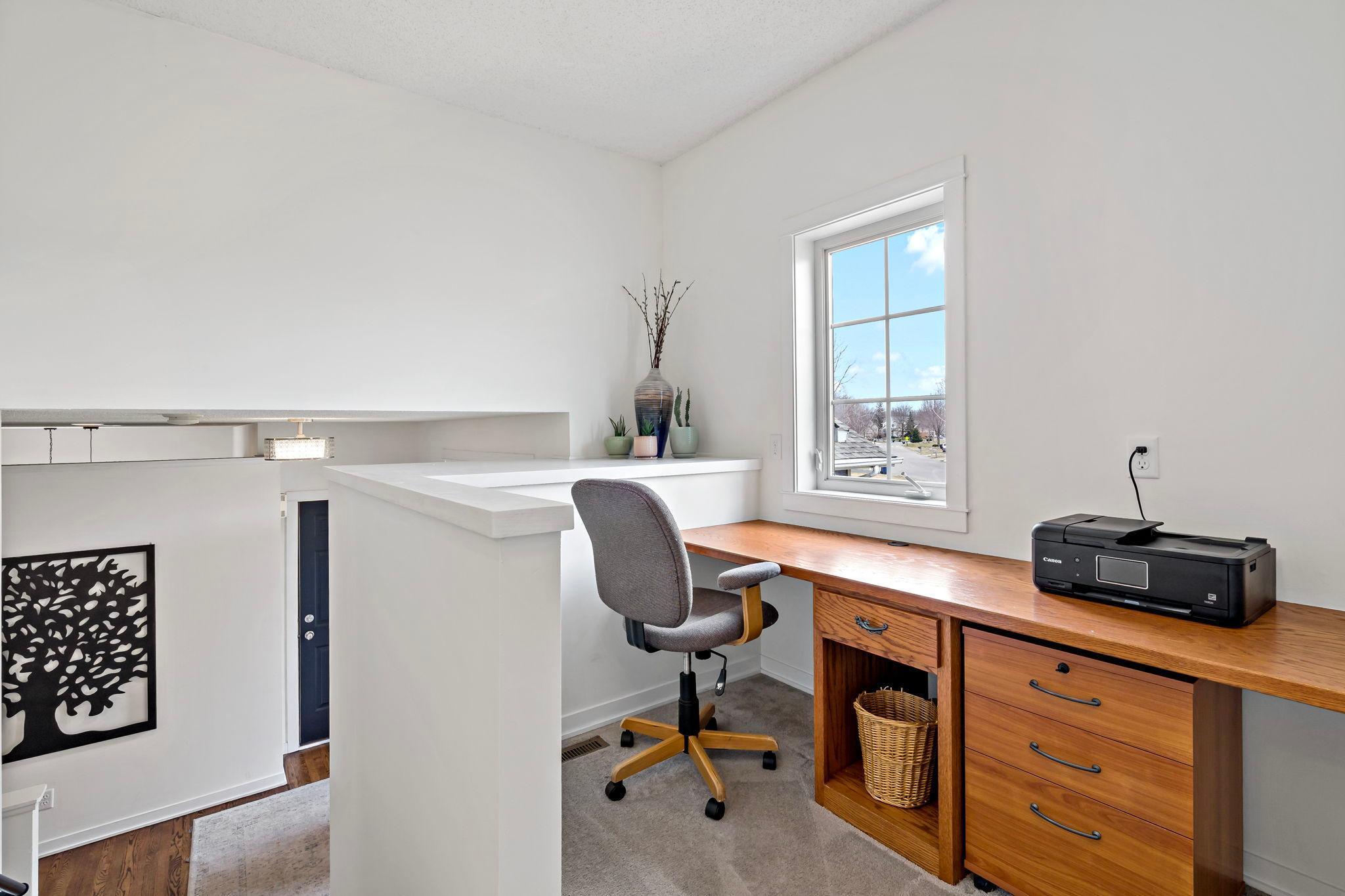 26-web-or-mls-20599 Islandview Cir Lakevile MN_0027.jpg