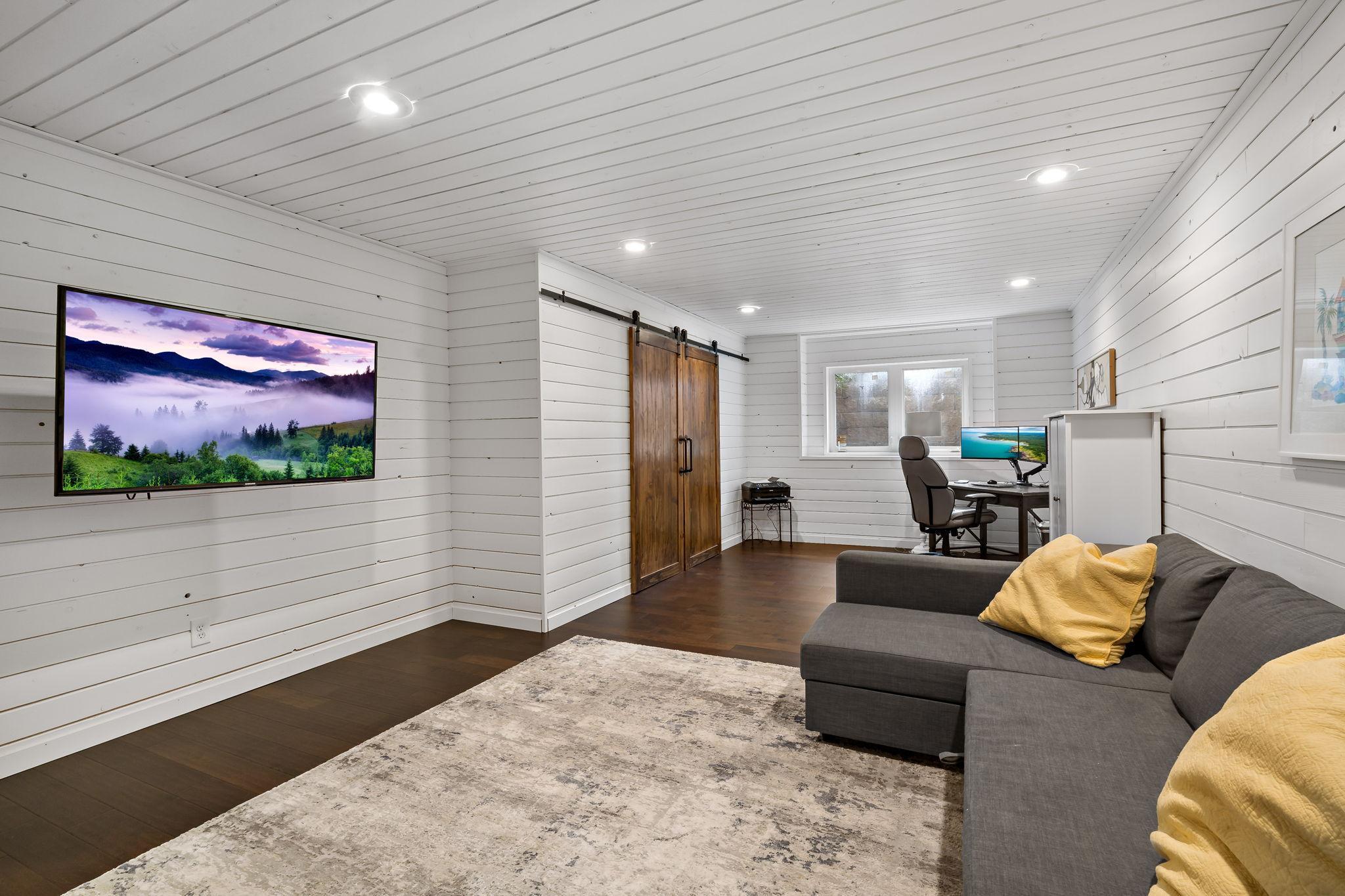 56-web-or-mls-20599 Islandview Cir Lakevile MN_0057.jpg