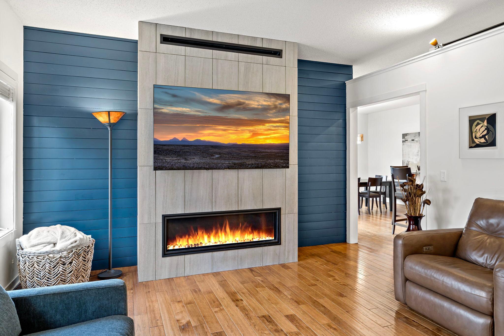 25-web-or-mls-20599 Islandview Cir Lakevile MN_0026.jpg