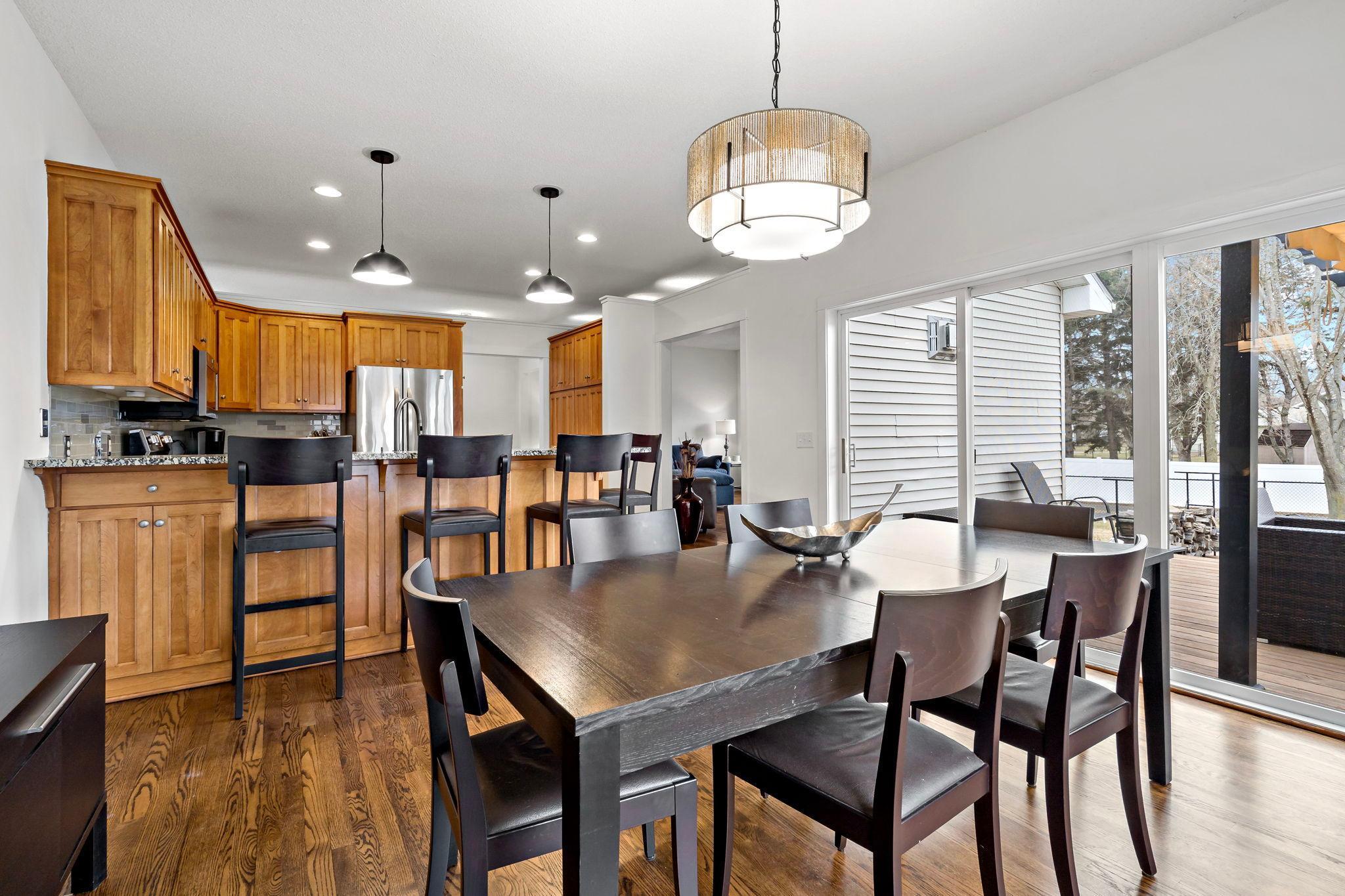 19-web-or-mls-20599 Islandview Cir Lakevile MN_0020.jpg