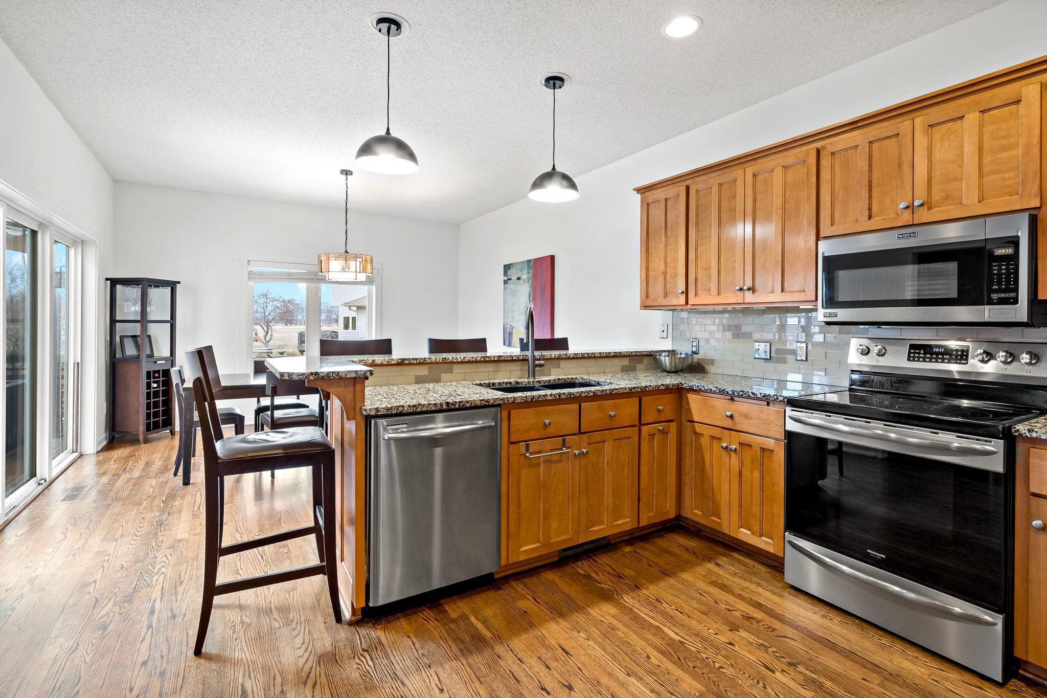 13-web-or-mls-20599 Islandview Cir Lakevile MN_0014.jpg