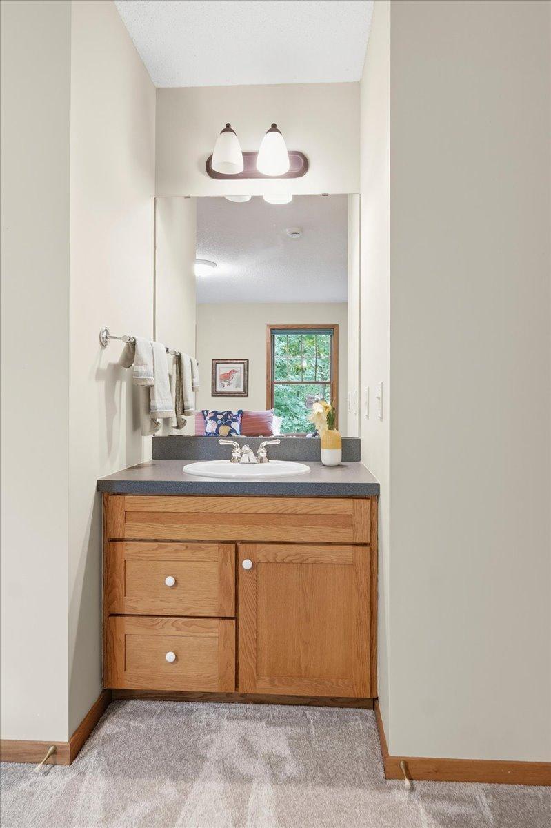 Upper Level Full Bathroom