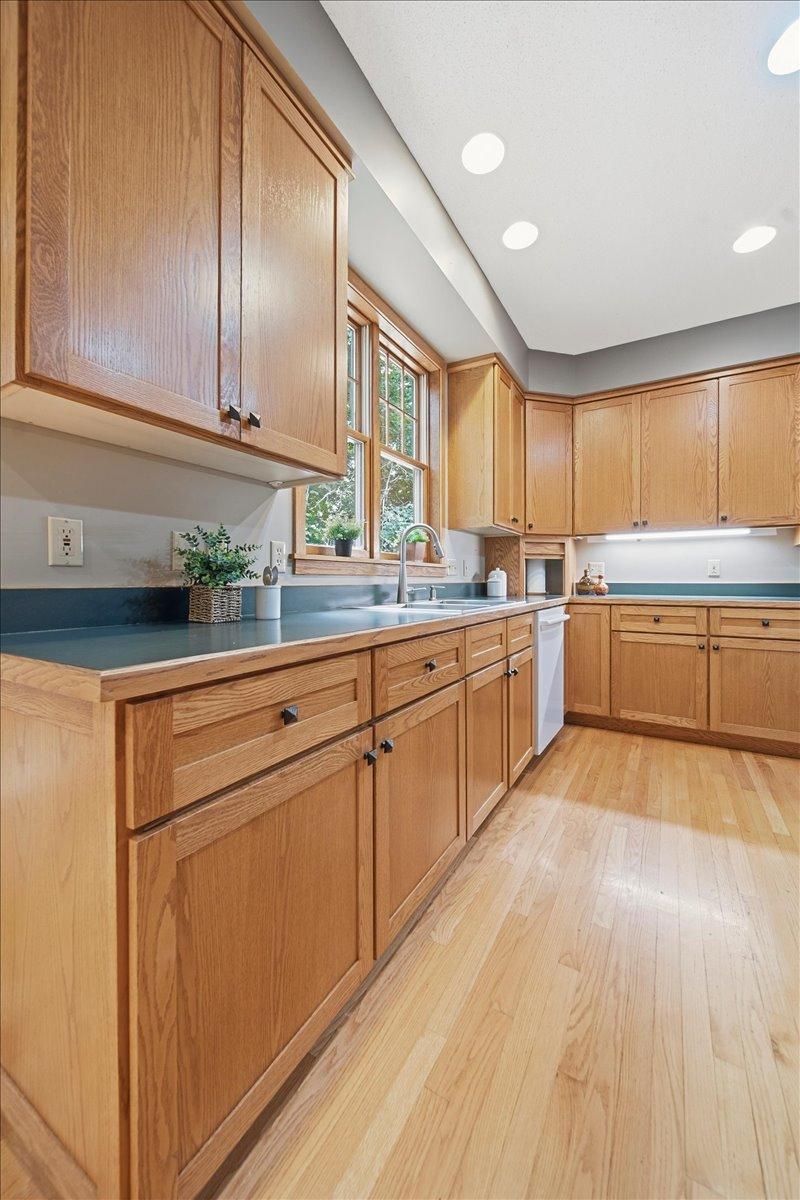 The Kitchen has all the Counterspace you need, along with a Large Center Island!