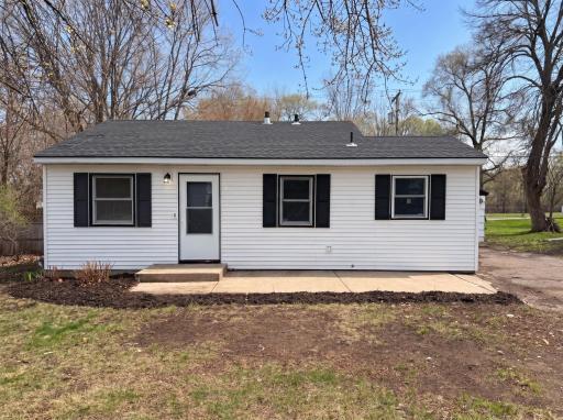 6907 52nd Avenue N, Minneapolis, MN 55428